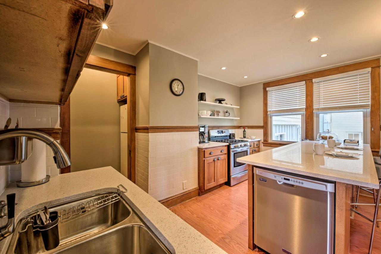 Pet-Friendly Sheboygan Home, 1 Mi To Lake Michigan Eksteriør billede