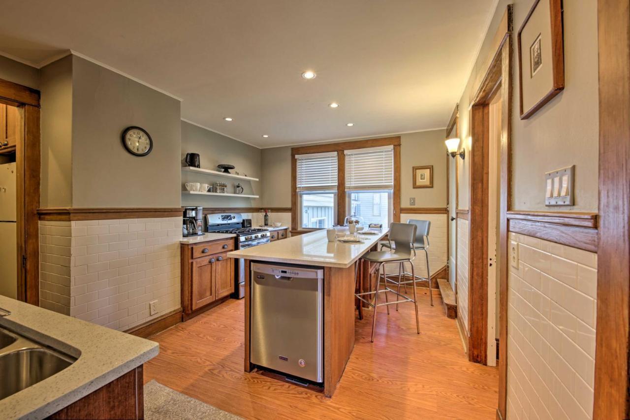 Pet-Friendly Sheboygan Home, 1 Mi To Lake Michigan Eksteriør billede